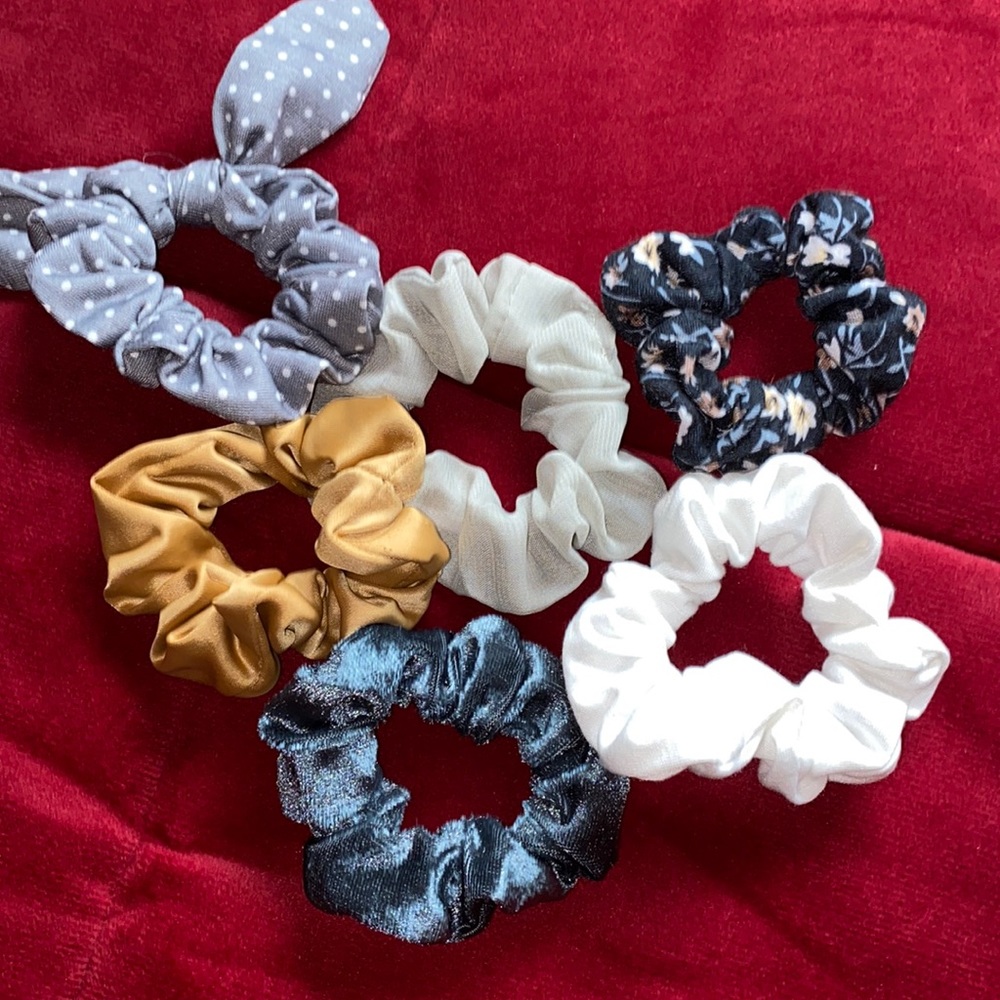 Women’s Scrunchies - Never Used
